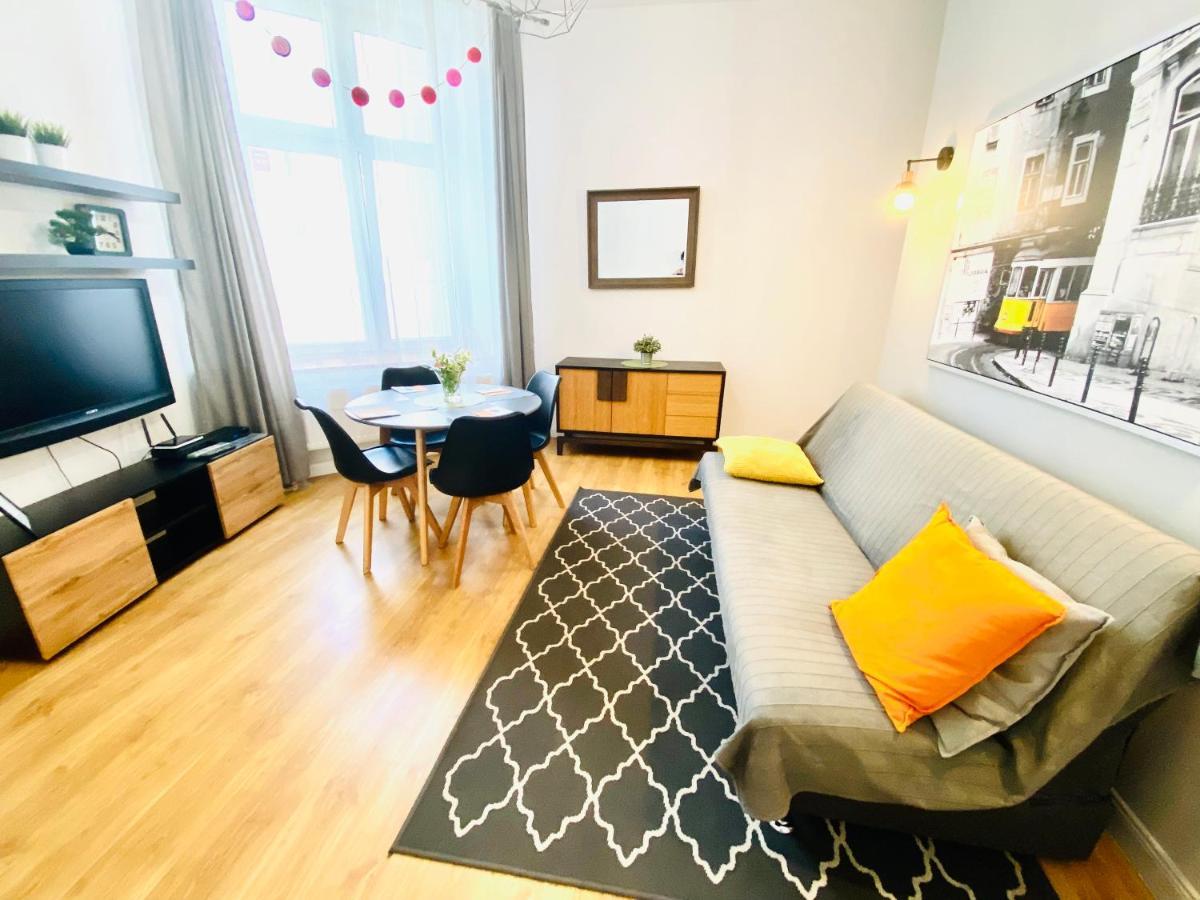 Apartament Centrum Познань Екстер'єр фото